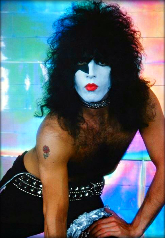 Gene (NYC) June 1, 1977 - KISS Photo (38696976) - Fanpop