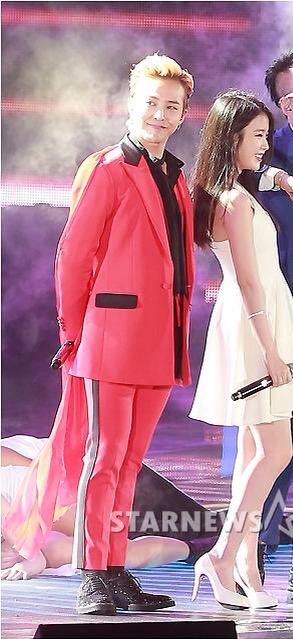 150813 IU and GD at Infinity Challenge Festival