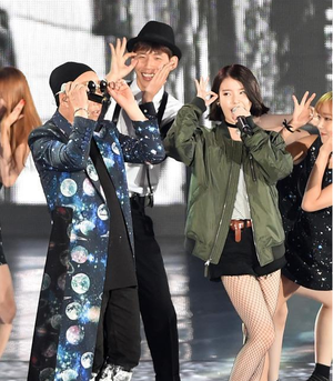  150813 李知恩 at Infinity Challenge Festival with GD and Park Myungsoo