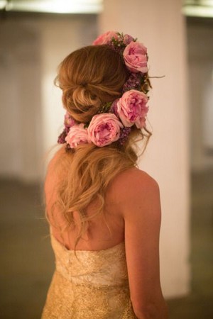  Цветы in her hair