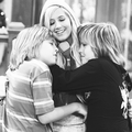 Mandy's hug - the-suite-life-of-zack-and-cody photo