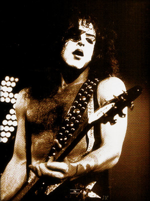  Paul ~Detroit Michigan….January 26, 1976 (Cobo Hall)
