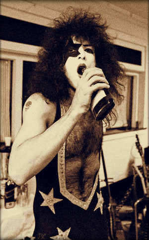  Paul ~Toledo, Ohio…November 12, 1975 (Alive! Tour)
