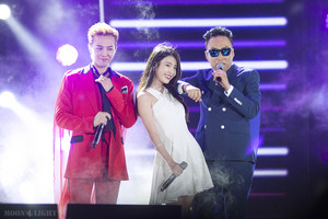  150813 李知恩 at Infinity Challenge Song Festival with GD and Park Myungsoo