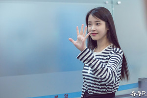  150912 IU（アイユー） at Incheon Airport Leaving for Hong Kong