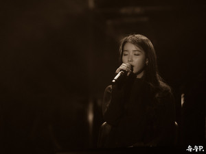  150919 IU at Melody Forest Camp концерт