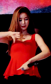 Cao Lu flirting with fans