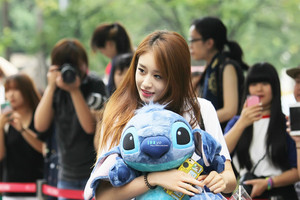  Cute Jiyeon with Stitch