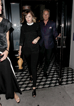  Dakota Johnson with Don Johnson and Kelley Phleger leave the Craig’s restaurant in West Hollywood