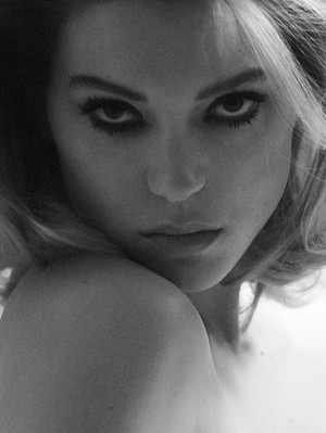  Lea Seydoux - Vogue Paris Photoshoot - 2015