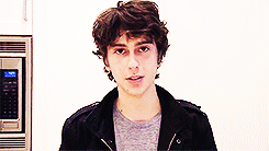 Image - 54ee8bf08fdbd - sev-17-questions-nat-wolff-004-s2 