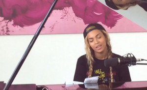  Beyoncé wearing Michael jackson hemd, shirt