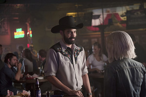  Izombie "Even Cowgirls Get The Black And Blues" (2x04) promotional picture
