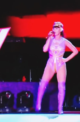  Katy Perry I Kissed a Girl Live At Rock In Rio 2015 1 28