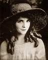 Olive Thomas (October 20, 1894 – September 10, 1920)  - celebrities-who-died-young photo