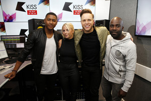 Olly Murs Olly Murs Visits Kiss FM wgkwKqf4sMPl
