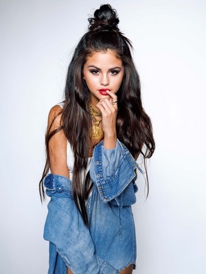 Selena beauty♔♥