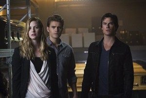  The Vampire Diaries "Live Through This" (7x05) promotional picture