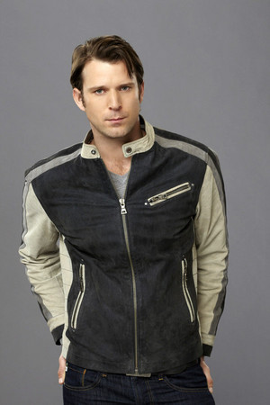  Wil Traval