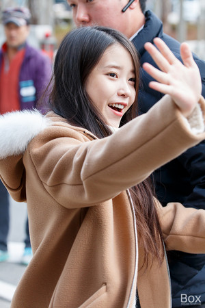  151129 iu Arriving 'CHAT-SHIRE' show, concerto at Busan