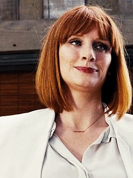  Claire Dearing