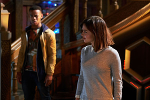  Doctor Who - Episode 9.10 - Fear The Raven - Promo Pics
