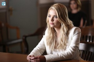  Pretty Little Liars - Episode 6.11 - Of Late I Think of Rosewood - Promo and 防弹少年团 Pics