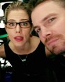 Stephen and Emily - BTS - stephen-amell-and-emily-bett-rickards photo