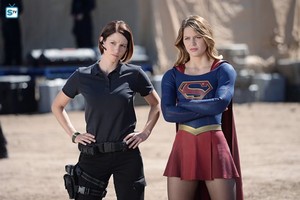  Supergirl - Episode 1.06 - Red Faced - Promo Pics