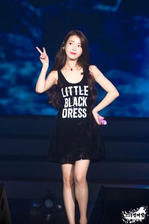  151230 IU 'CHAT-SHIRE' Encore کنسرٹ