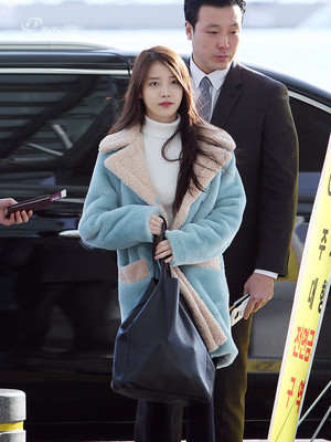 160109 IU at Incheon Airport Leaving for Taiwan