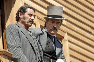 1x05 - The Trial of Jack McCall - Al Swearengen and Cy Tolliver