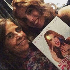  Cande with her mother