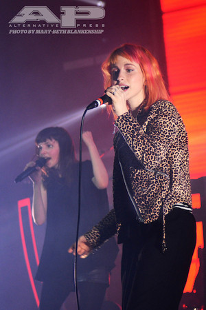  Hayley performing 'Bury It' with CHVRCHES