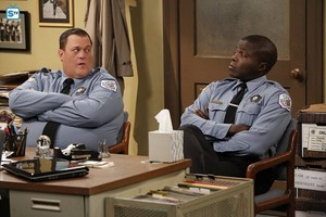 Mike and Molly - 6.01 - Cops on the Rocks - Promotional Photos