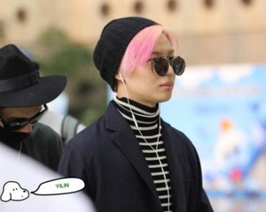  SHINee Taemin 2016 - Taemin rosa hair