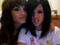 Selena Gomez and Demi Lovato - selena-gomez-and-demi-lovato photo