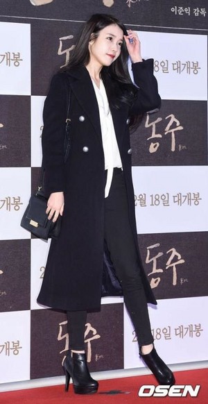  160204 IU（アイユー） attended the VIP premiere movie 'DongJu'
