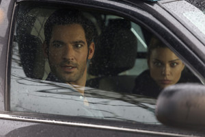 1x03 - The Would-Be Prince of Darkness - Chloe and Lucifer