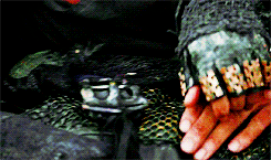  Octavia and ইংল্যাণ্ডের লিংকনে তৈরি একধরনের ঝলমলে সবুজ রঙের কাপড়