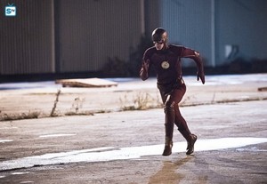 The Flash - Episode 2.12 - Fast Lane - Promo Pics