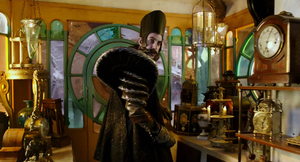 Alice Through The Looking Glass Trailer Screencaps