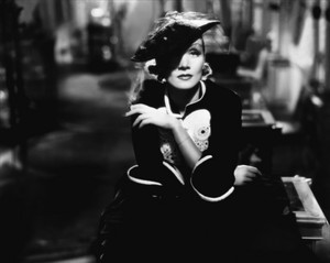 Marlene Dietrich - Desire