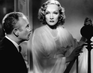  Marlene Dietrich - Desire