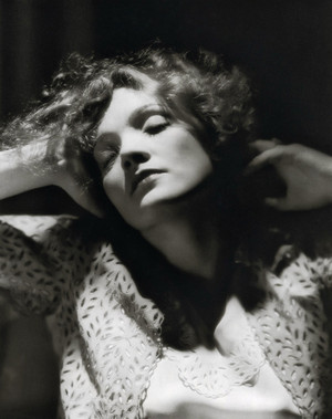 Marlene Dietrich - Morocco