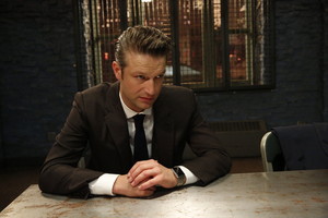  Sonny Carisi in Maternal Instincts (17x06)