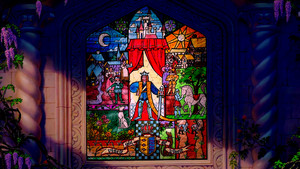  Stained Glass 壁纸