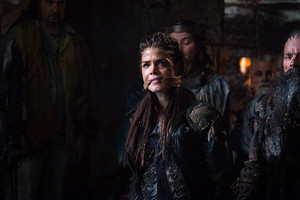  The 100 “Thirteen" (3x07) promotional picture