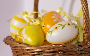 basket of easter eggs 