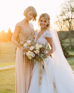 taylor swift as The Maid Of Honor at her friends wedding 